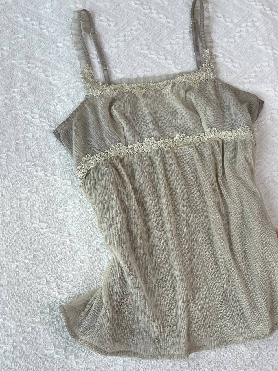 Muted Mesh Overlay Texture Cami