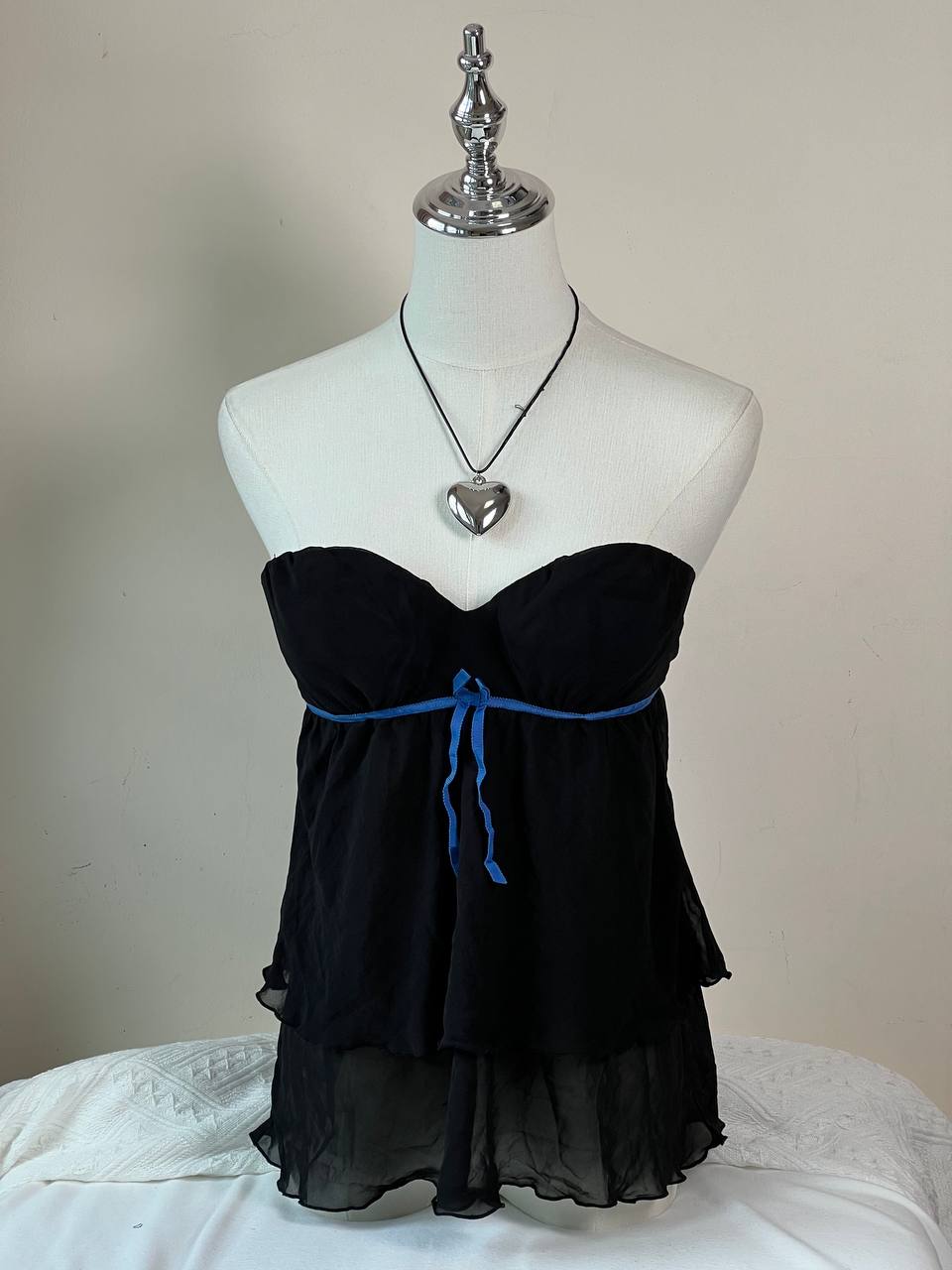 Black Mesh Tiered Tube