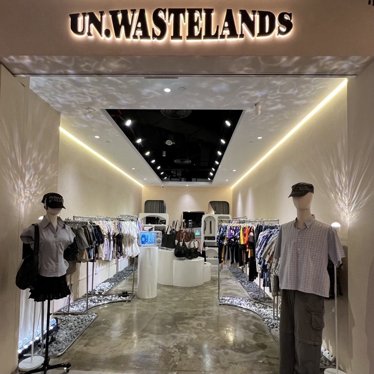 Where to Thrift Near MRT in Singapore: Orchard, Bugis & King Albert Park Guide