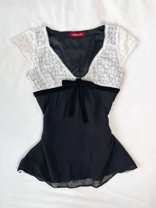 Crochet Bust Shoujo Blouse