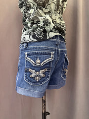 Light Wash Contrast Embroidery Denim Shorts 2
